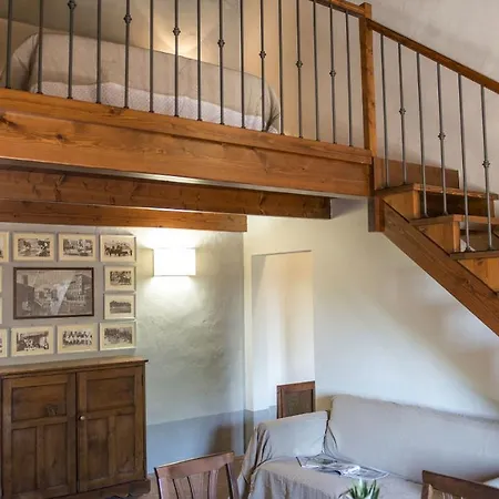 Le Caselle 26, Emma Villa Cortona