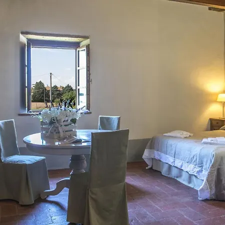 Villa Le Caselle 26, Emma *