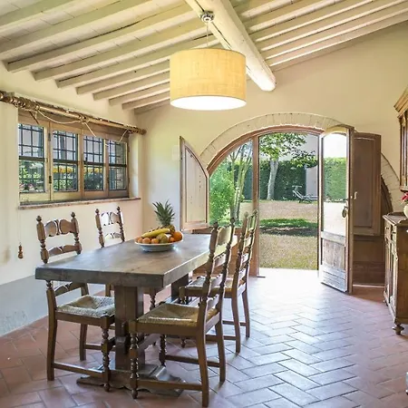 Le Caselle 26, Emma *