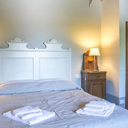 Le Caselle 26, Emma *