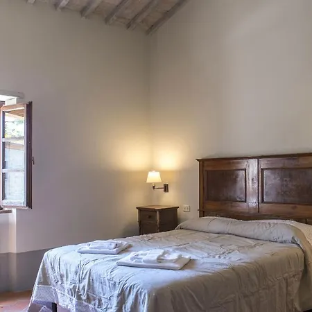 Villa Le Caselle 26, Emma