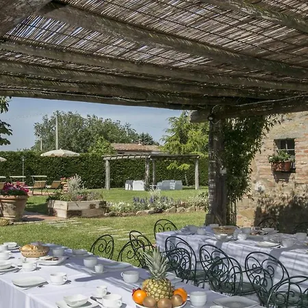 Villa Le Caselle 26, Emma Cortona