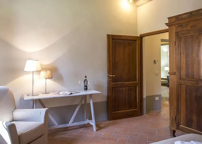 Villa Le Caselle 26, Emma *