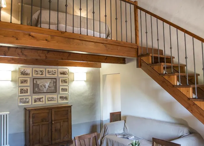 Le Caselle 26, Emma Villa Cortona