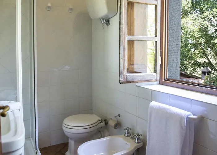 Le Caselle 26, Emma Villa Cortona