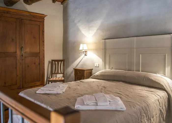 Le Caselle 26, Emma Cortona