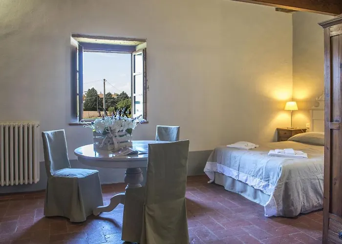 Villa Le Caselle 26, Emma *