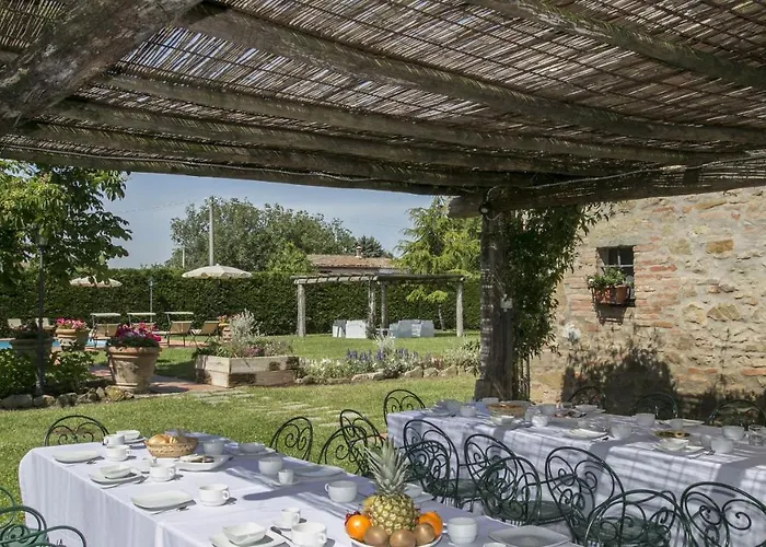 Villa Le Caselle 26, Emma Cortona