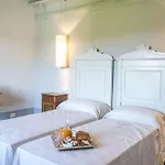Le Caselle 26, Emma Кортона