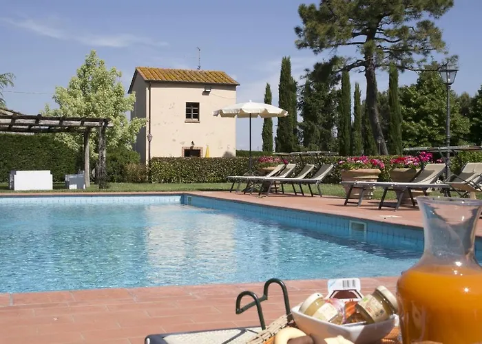 Le Caselle 26, Emma Вилла